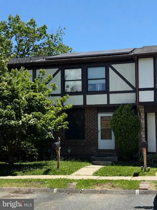 4 W Orange Ct, BALTIMORE, MD 21234