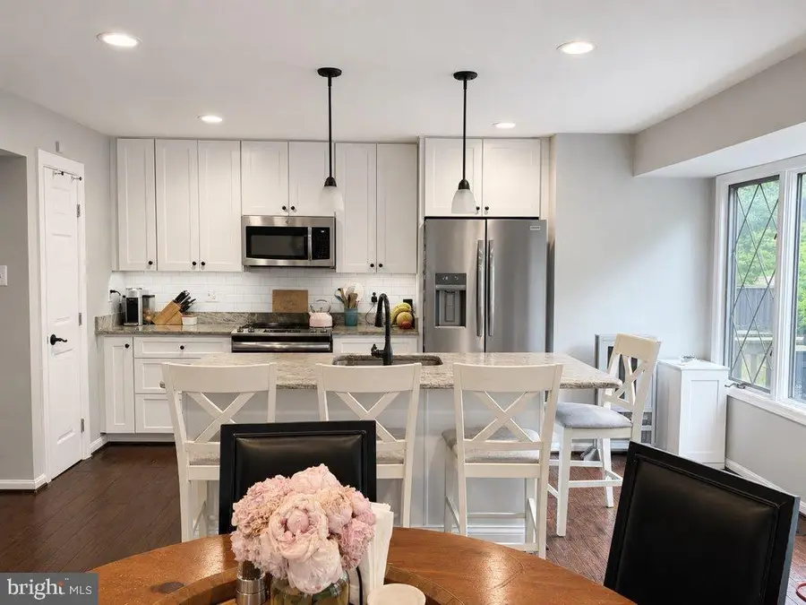 56 Rhodes Pl, Lutherville Timonium, MD 21093 - #3