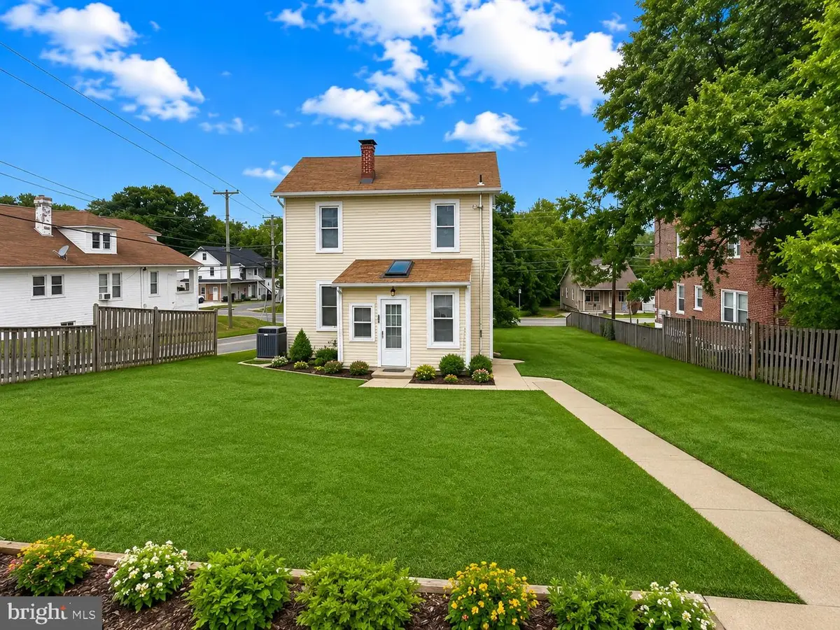 608 Northpoint Rd, Baltimore, MD 21224 - #1