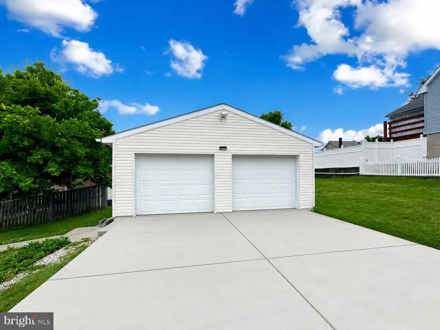 608 Northpoint Rd, Baltimore, MD 21224 - #3
