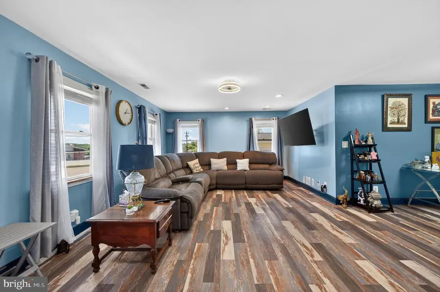 2504 Putty Hill Ave, Parkville, MD 21234 - #3