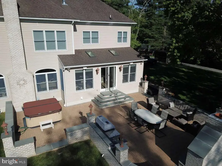 7 Hickory Hill Rd, Cockeysville, MD 21030 - #3
