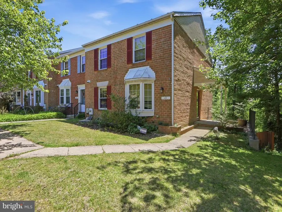13 Courtwood Dr, Pikesville, MD 21208 - #3