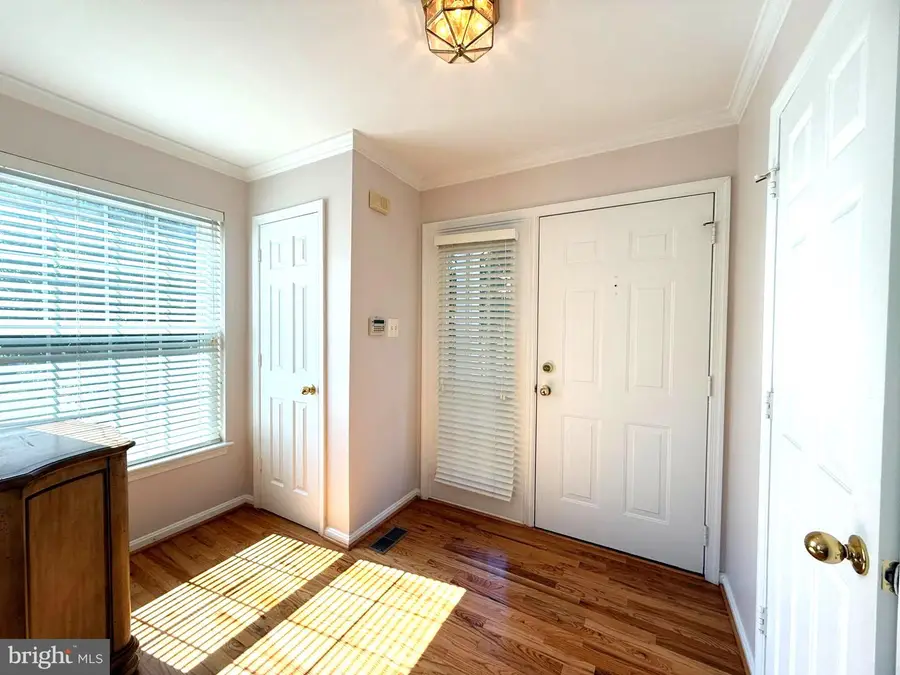 5 Johnsborough Ct, Reisterstown, MD 21136 - #2