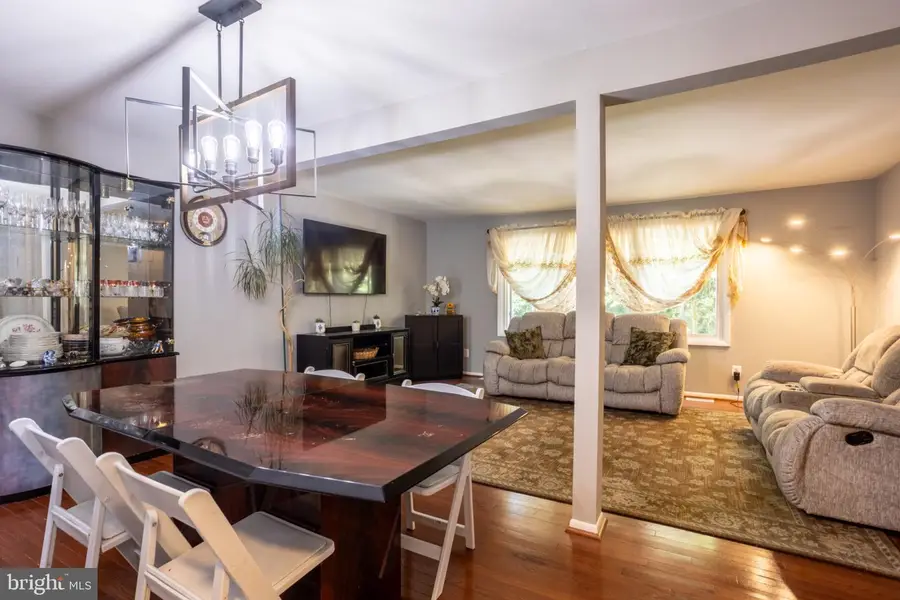 5 Bideford Ct, Parkville, MD 21234 - #3