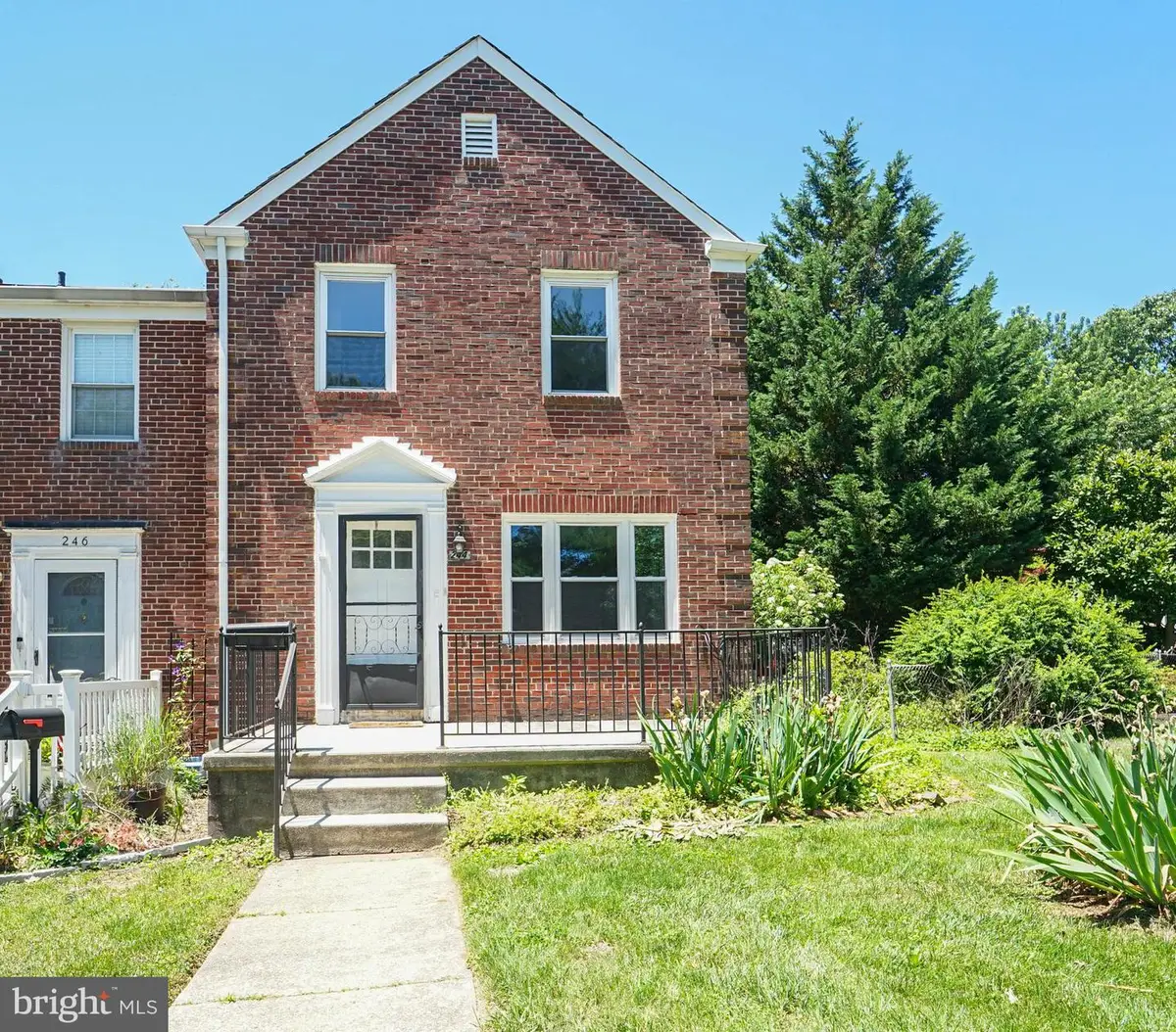 244 Blakeney Rd, Catonsville, MD 21228 - #1