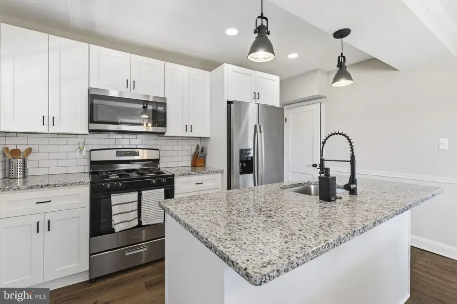 1733 White Oak Ave, Parkville, MD 21234 - #3