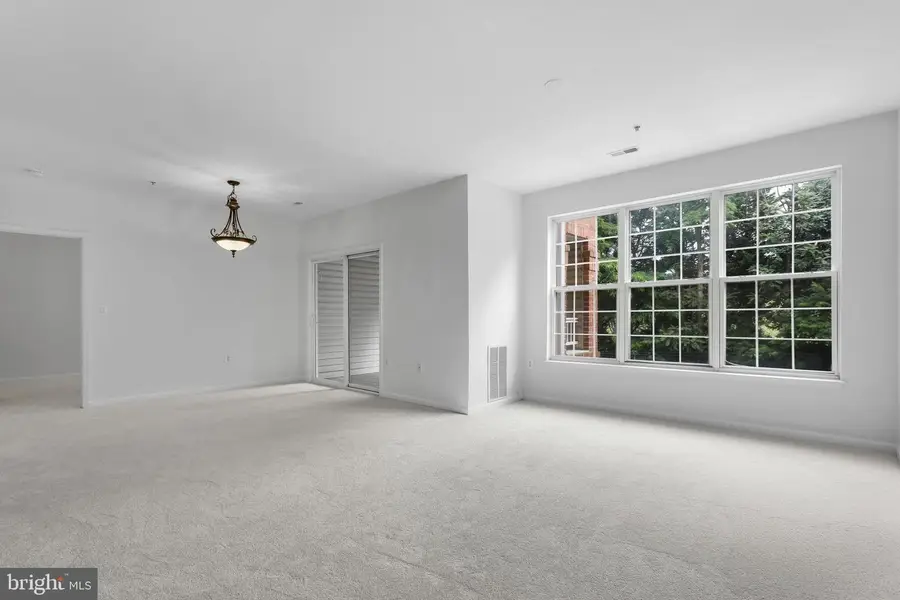 400 Symphony Cir #206j, Cockeysville, MD 21030 - #3