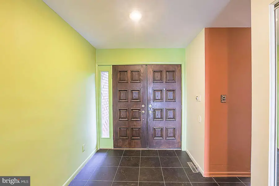 708 Old Crossing Dr, Baltimore, MD 21208 - #3