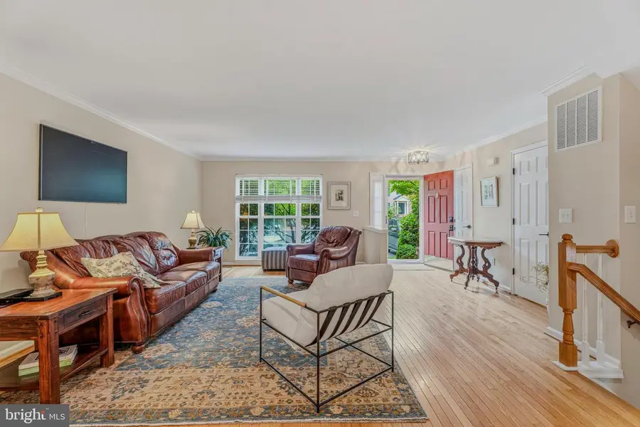 37 Farnham Way, Lutherville Timonium, MD 21093 - #3