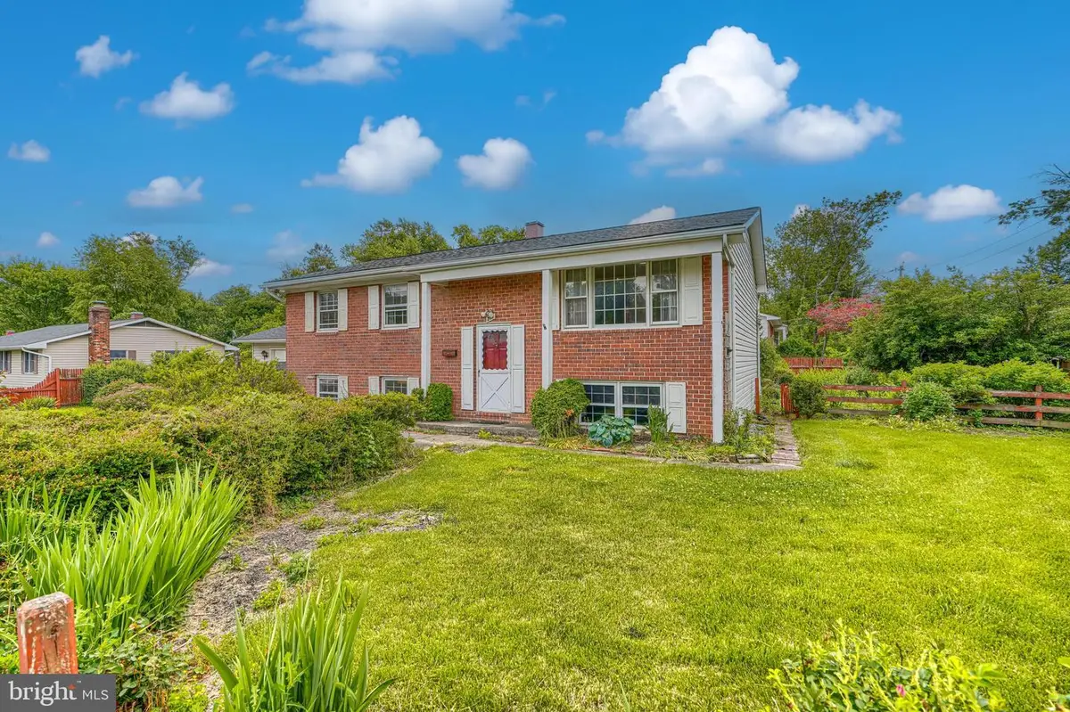 201 Mysticwood Rd, Reisterstown, MD 21136 - #1
