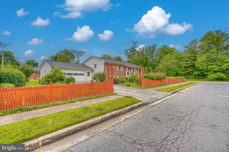 201 Mysticwood Rd, Reisterstown, MD 21136 - #2