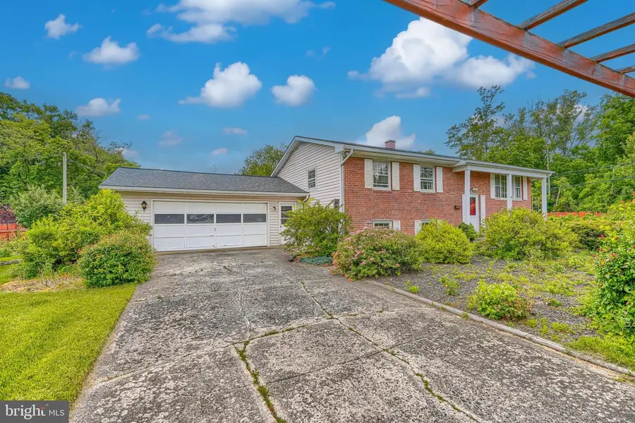 201 Mysticwood Rd, Reisterstown, MD 21136 - #3