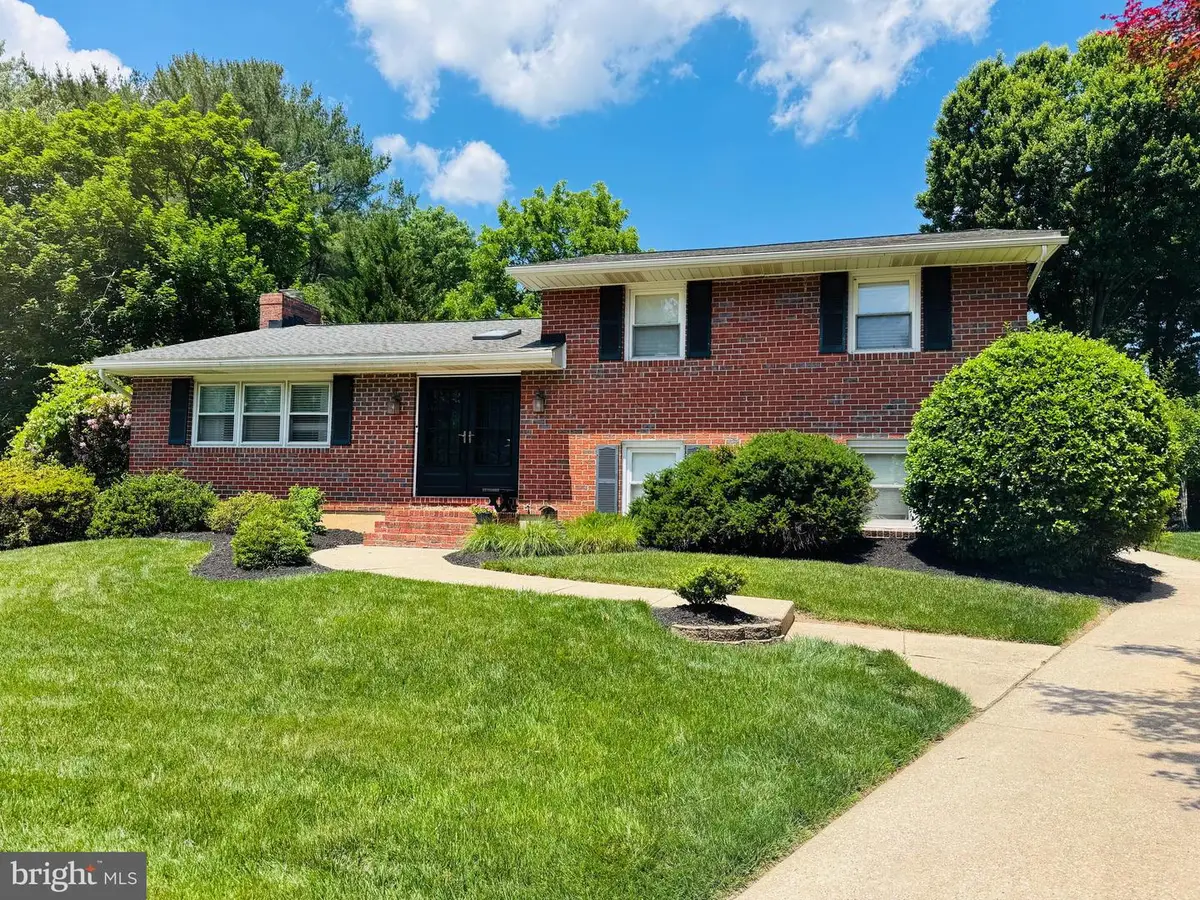 916 Farmstead Rd, Cockeysville, MD 21030 - #1