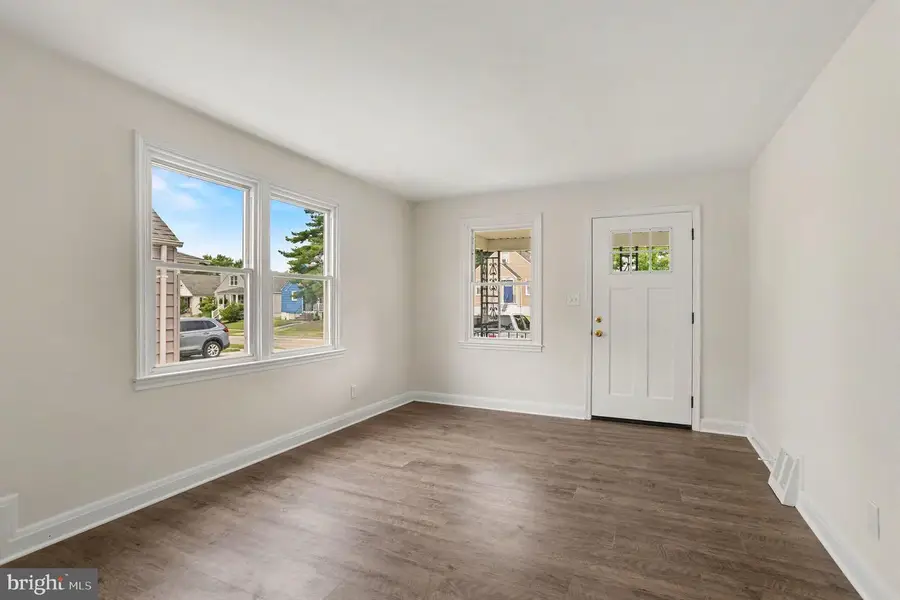 2513 Canterbury Rd, Parkville, MD 21234 - #2