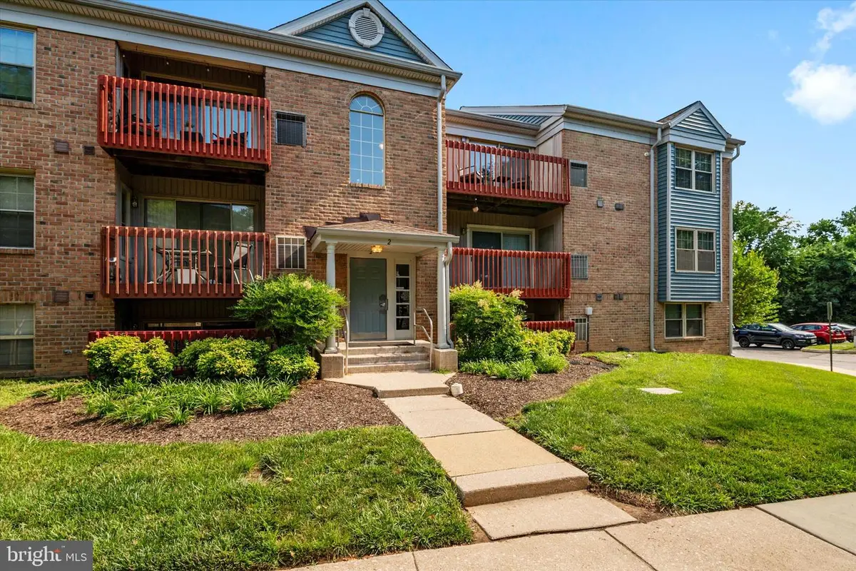 2 Banyan Wood Ct #304, Essex, MD 21221 - #1