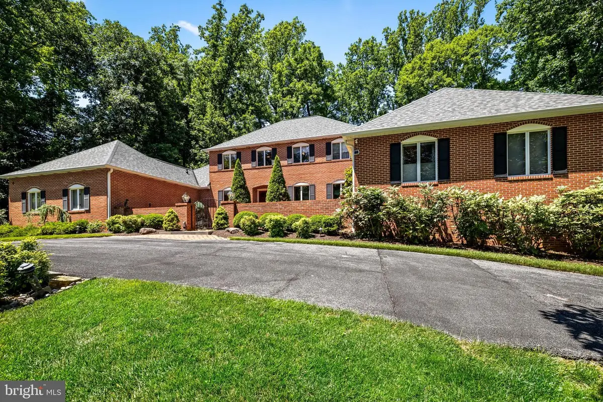 4 Brickford Ln, Baltimore, MD 21208 - #1