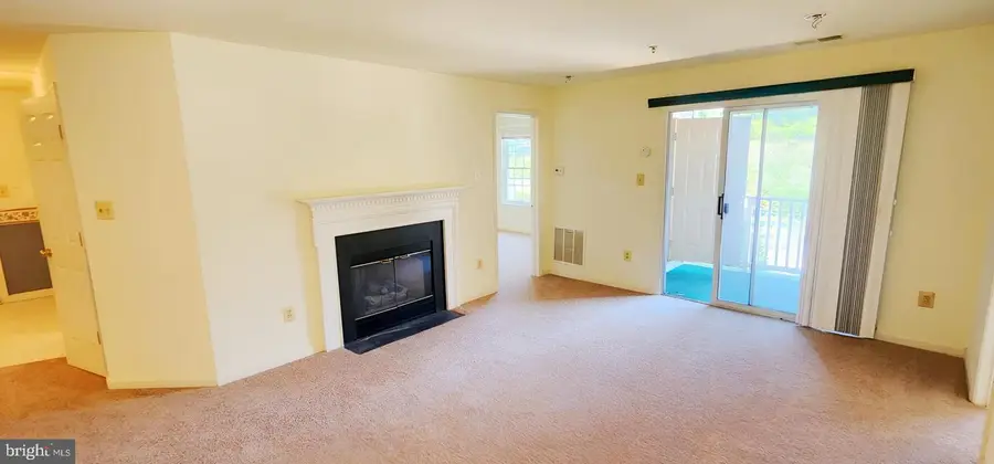 8907 Stone Creek Pl #201, Pikesville, MD 21208 - #2