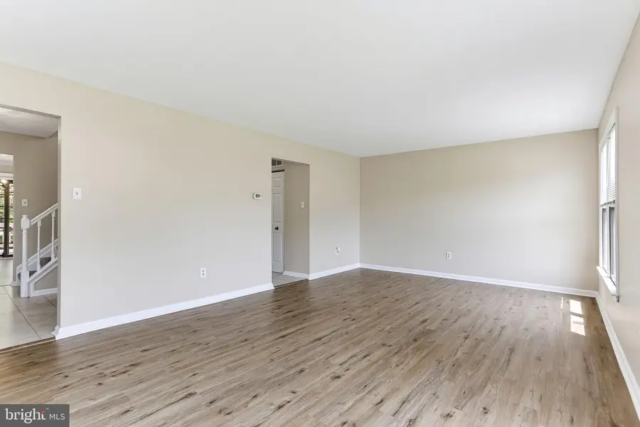 42 Rhodes Pl, Lutherville Timonium, MD 21093 - #3