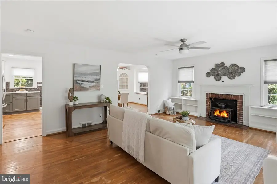 8122 Clyde Bank Rd, Towson, MD 21286 - #3