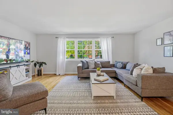 21 Theo Ln #21, TOWSON, MD 21204