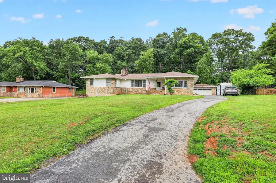 1414 Woodcliff Ave, Catonsville, MD 21228 - #2