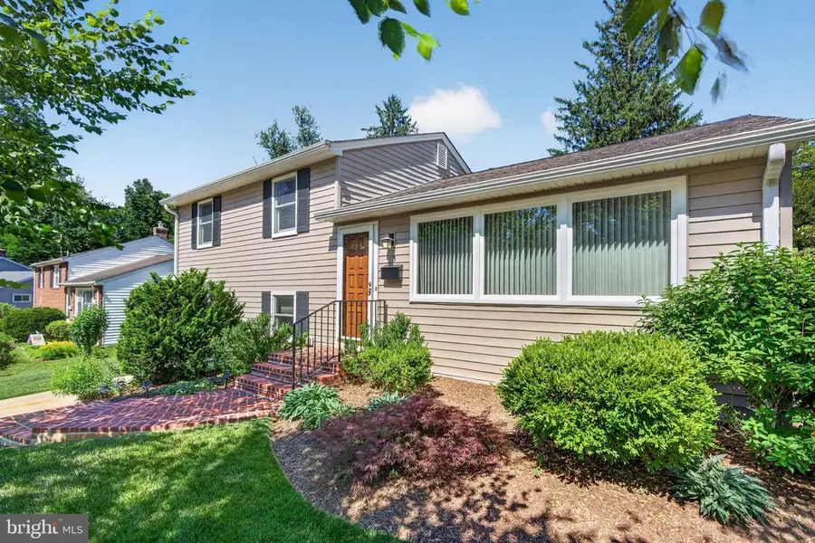 3 N Hilltop Rd, Baltimore, MD 21228 - #2