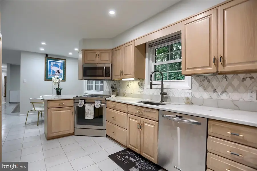 10902 Baronet Rd, Owings Mills, MD 21117 - #3