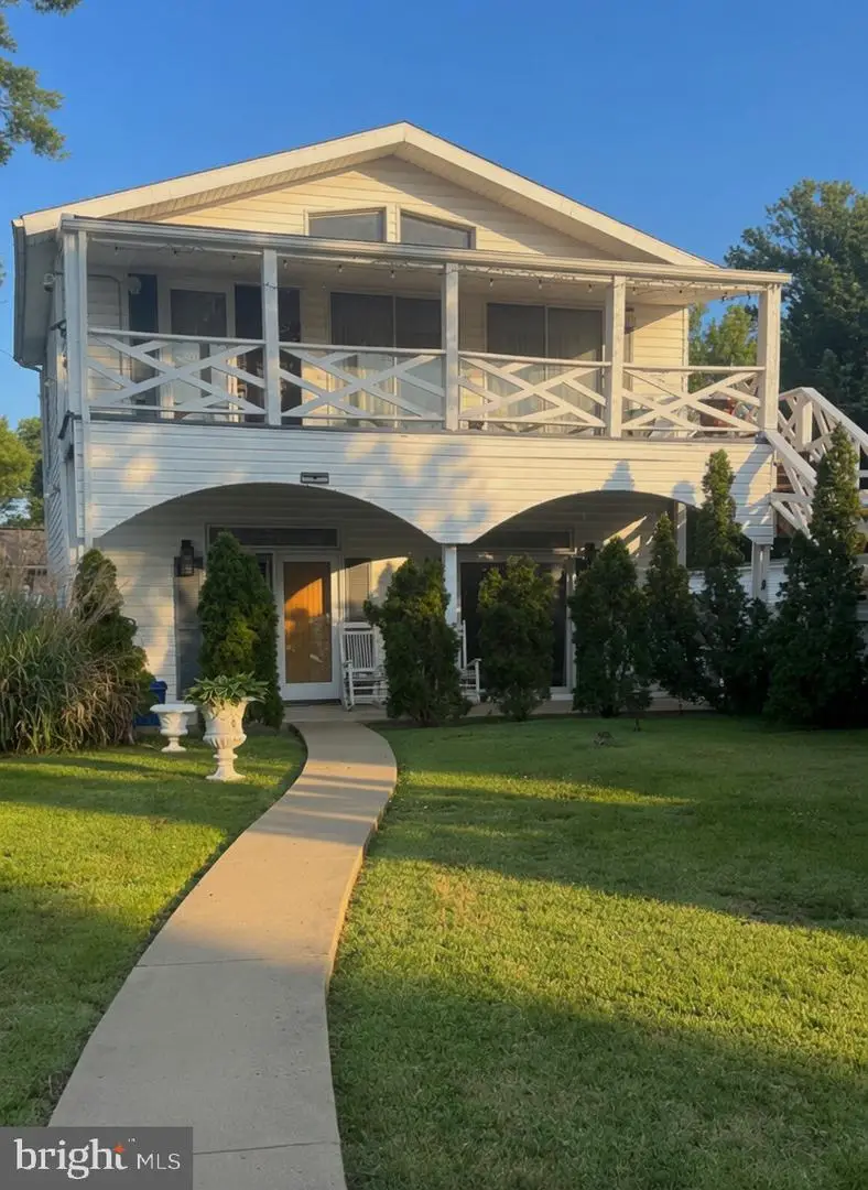 2528 Lodge Farm Rd, Sparrows Point, MD 21219 - #1