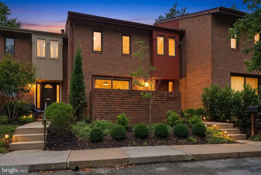 6103 Buckingham Manor Dr, Baltimore, MD 21210 - #2