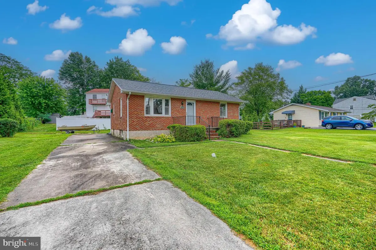 9607 Alda Dr, Baltimore, MD 21234 - #1