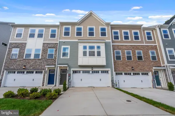 330 Sweetbay Rd, ESSEX, MD 21221