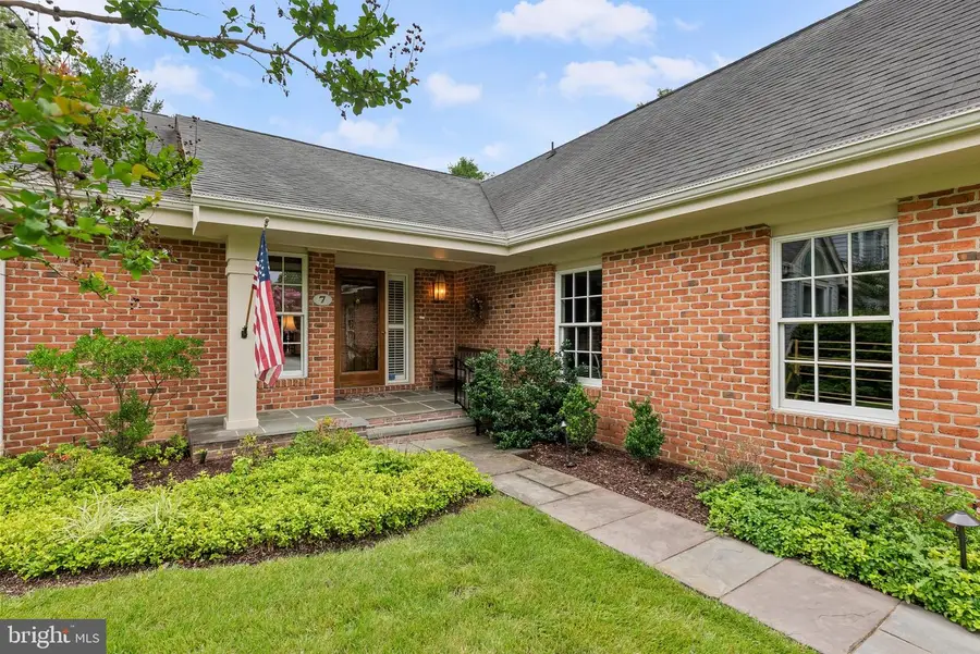 7 Spring House Rd, Lutherville Timonium, MD 21093 - #2