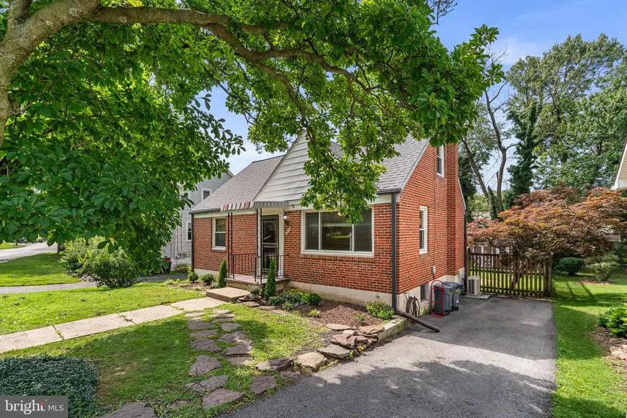 907 Woodsdale Rd, Catonsville, MD 21228 - #3