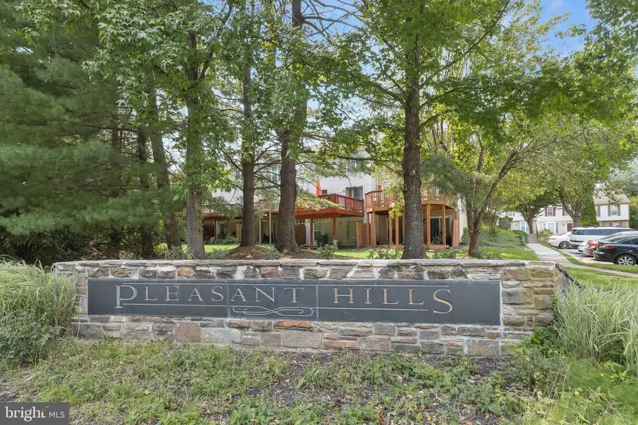 18 Hiddencreek Ct, Owings Mills, MD 21117 - #2
