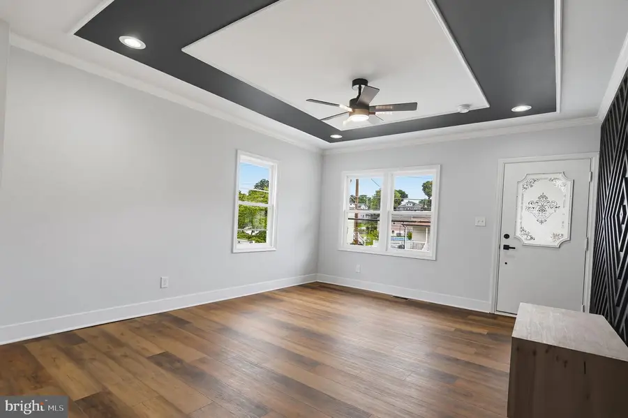 323 3rd Ave, Baltimore, MD 21227 - #3