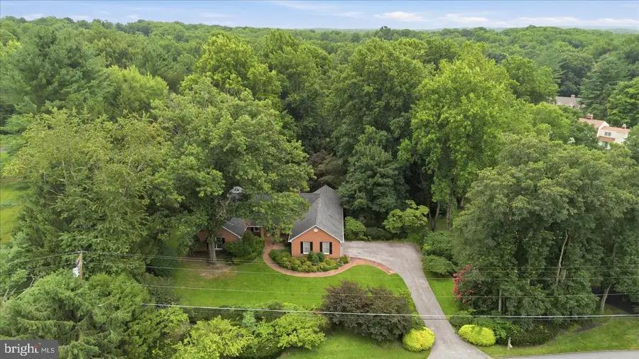 3 S Lake Way, Reisterstown, MD 21136 - #2