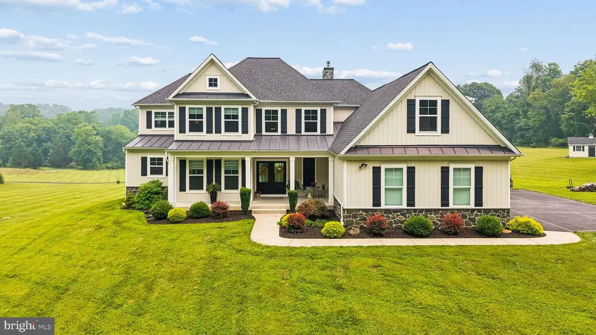 18207 Bunker Hill Rd, Parkton, MD 21120 - #1