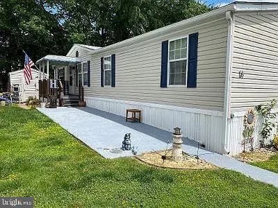 14 Thomas Ln, Sparrows Point, MD 21219 - #1