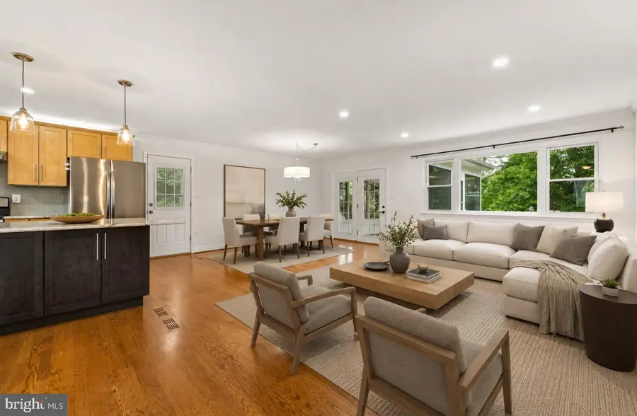 7 Krisswood Ct, Nottingham, MD 21236 - #3