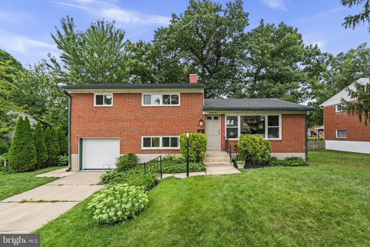 21 Wendslow Rd, Lutherville Timonium, MD 21093 - #1