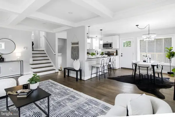 922 Kent Ave, CATONSVILLE, MD 21228