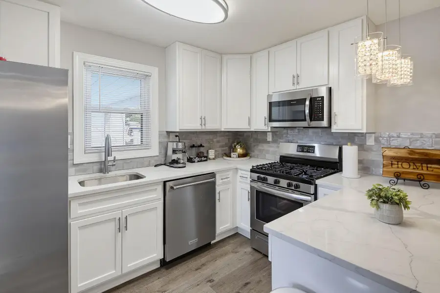 7511 Liberty Rd, Gwynn Oak, MD 21207 - #2