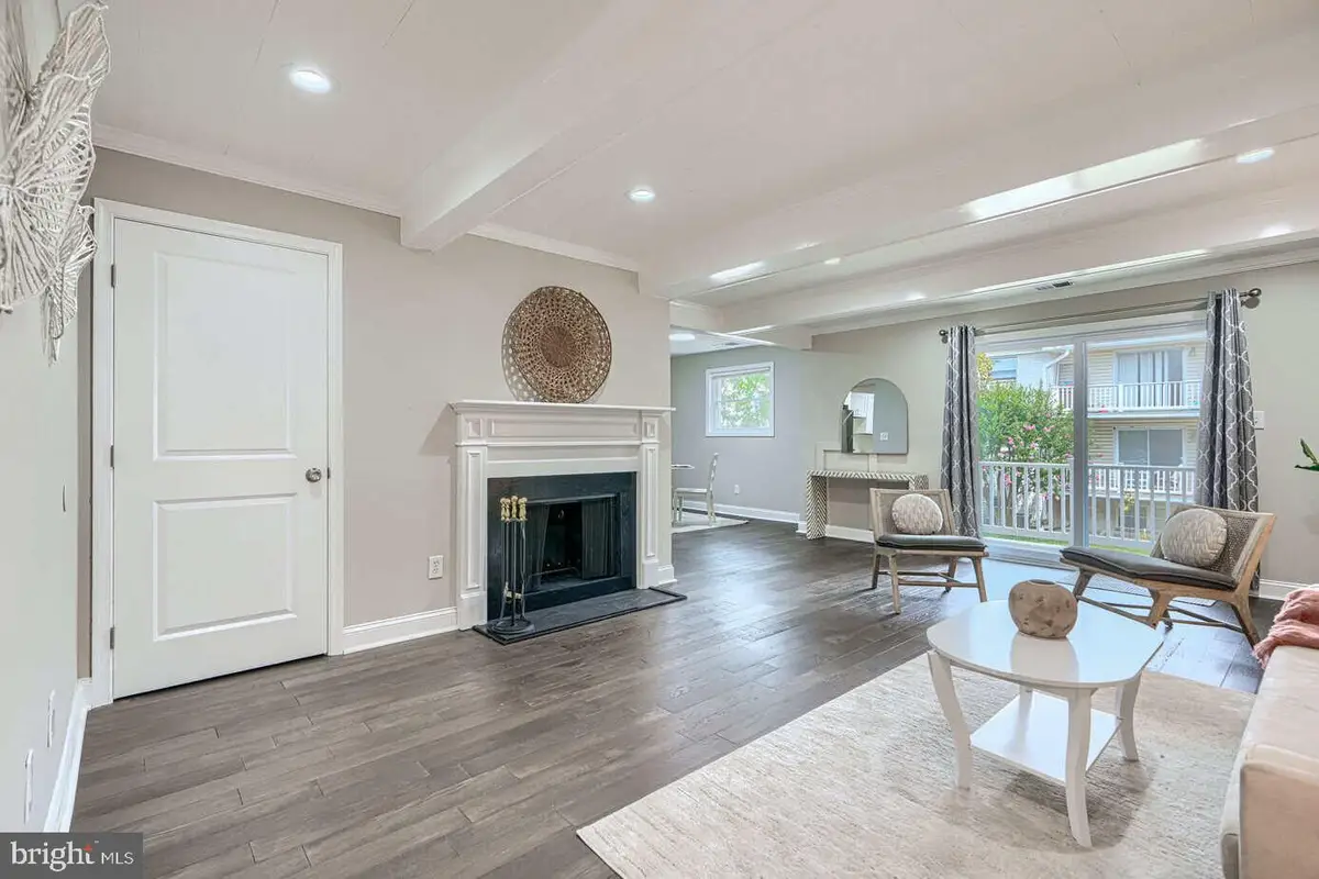 12 Warren Lodge Ct #1-b, Cockeysville, MD 21030 - #1