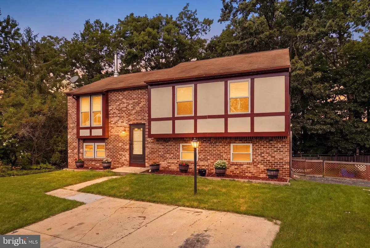 12 Beefwood Ct, Essex, MD 21221 - #1