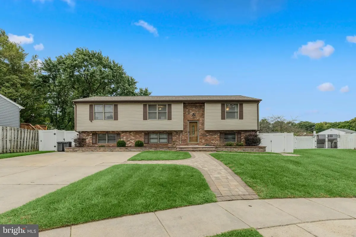 11 Horse Chestnut Ct, Baltimore, MD 21221 - #1
