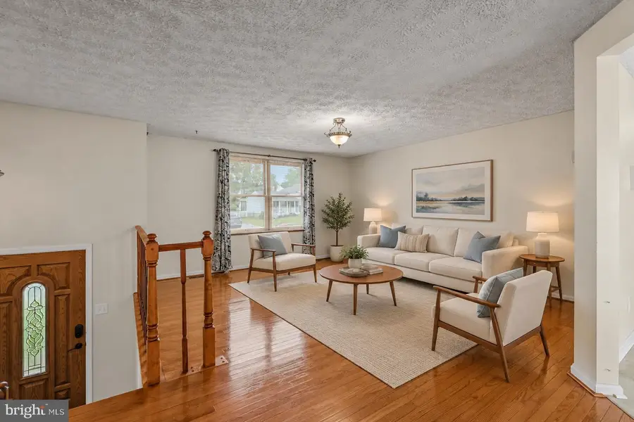11 Horse Chestnut Ct, Baltimore, MD 21221 - #3