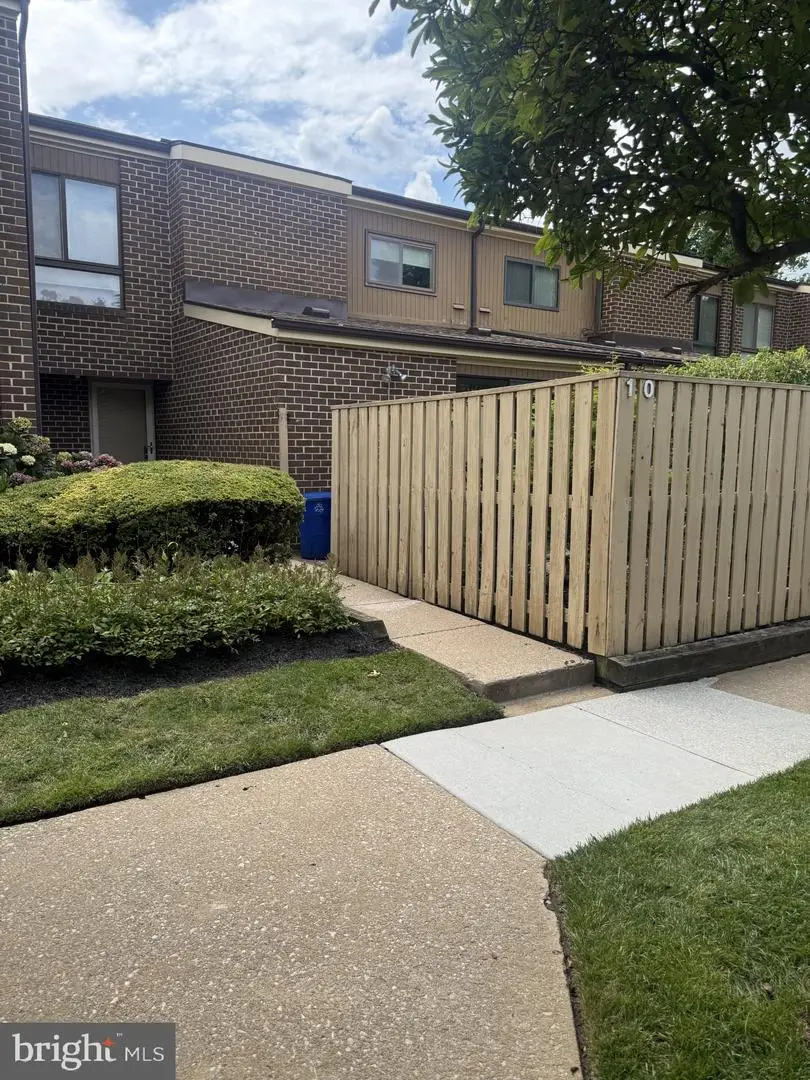 10 Cobbler Ct #f, Baltimore, MD 21208 - #1