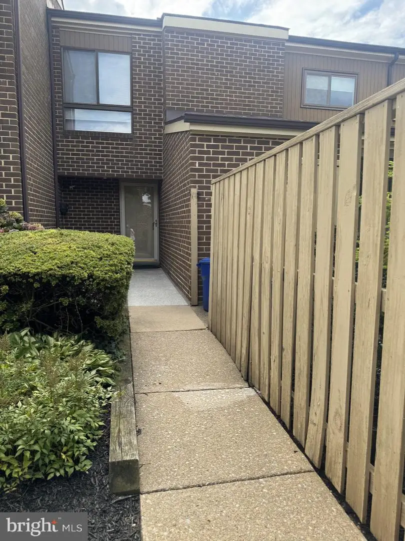 10 Cobbler Ct #f, Baltimore, MD 21208 - #2