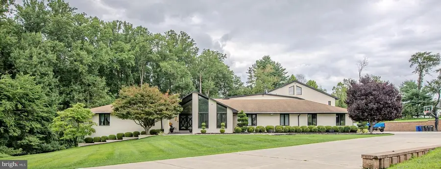 13025 Heil Manor Dr, Reisterstown, MD 21136 - #2